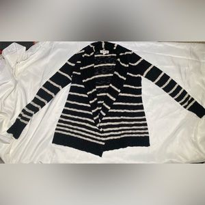 Pink rose, black and white cardigan